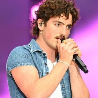 benson_boo83018's profile picture. 