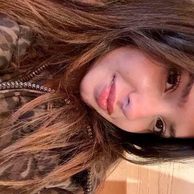 Zeynepaysecc's profile picture. Instagram: zeynepayse.c