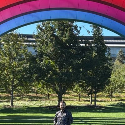 iOS Engineer @createwithplay | WWDC20 & 21 Swift Student Challenge Winner | Apple Developer Academy | PUC-Rio Alumni.