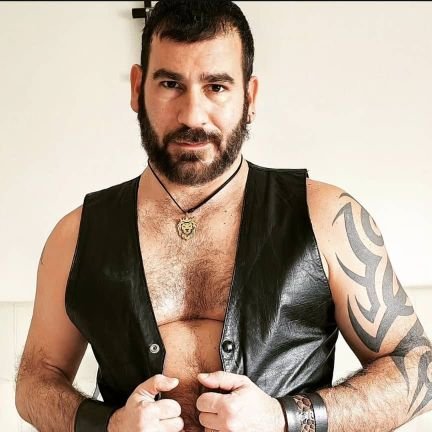 open to everyone except my request, let's be good friends. #ukgay #slam #hornyman #pnp #tina #blowclouds
https://t.co/GiFyikWft2