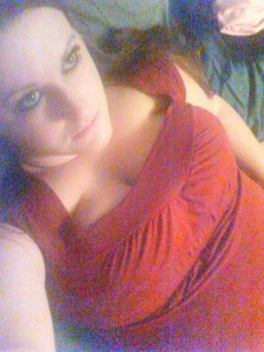 xxPixieDust21xx's profile picture. Stranger's have the BEST Candy & give the Best Hugs 🤗🖤🍭🍬🖤💕