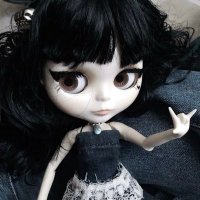 lye (@kmtvin) 's Twitter Profile