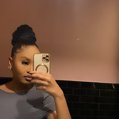 BusiMahlangu__'s profile picture. 