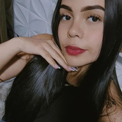 Fé em Deus e fé na vida. ♋🌞⭐🔥🤍🥊
Instagram: @dudaa_cst