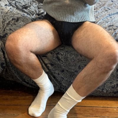 km_nudes's profile picture. Compte NSFW d’un parisien de 34 ans.