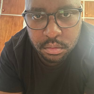 DeRey0602's profile picture. Morra DeRey | uRhudulu, Njuza, Nxuba, Music , Sports Fanatic: #KaizerChiefs | #ManU | #RealMadrid | @DjokerNole | @DaniilMedwed | @Canelo | @terencecrawford