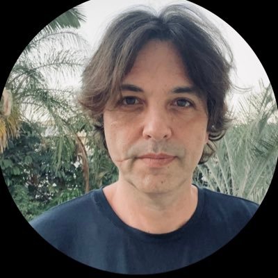 yariv_reznik's profile picture. 