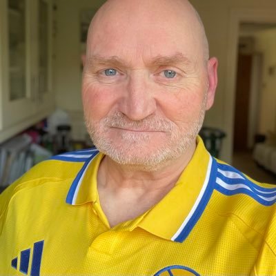 #Yorkshire born and bred! Leeds United for 50+ years! #LUFC #MOT #ALAW Leeds United Twitter Profile. At least till t’ world stops goin’ round lad!