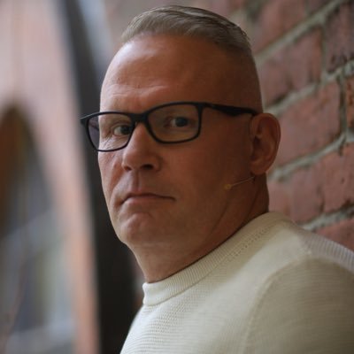 MIBI-Paha Poliisi kirja julkaistu 19.9.24 (Johnny Kniga)