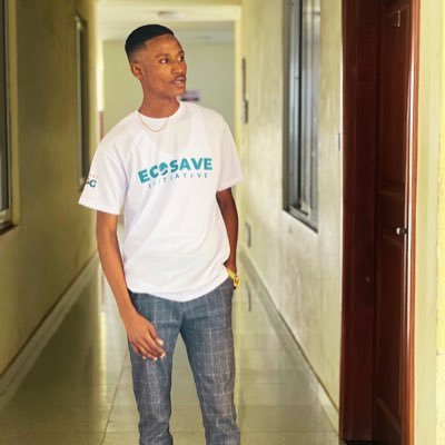 Student journalist, Research guy, football enthusiast. United forever❤️