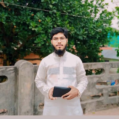 SalmanA24096809's profile picture. Salman Ali is a digital marketing expert with extensive experience in SEO.