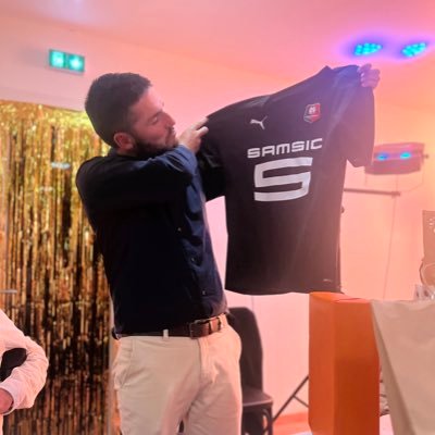 Delphinioo's profile picture. ROAZHON 🔴⚫️