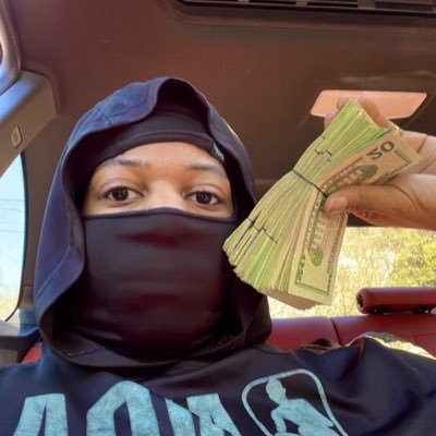 ⚠️ Under Reconstruction ⚠️Gemini ♊️ | 6’2 king content creator| artist| Gamer| TwitchStreamer|Juggman .