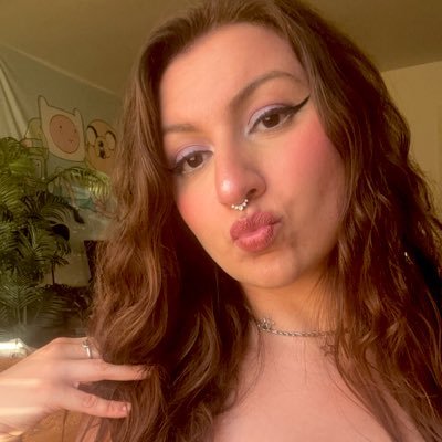 murm4ider's profile picture. singer, graphic designer, cartoonist, ska enthusiast🫶🏻