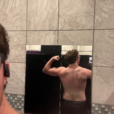 Pandasmile101's profile picture. 