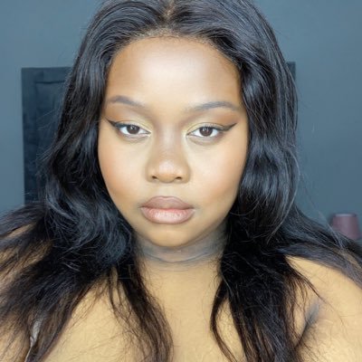 Game Designer and social media manager @TinybabycrownSA | @wigj Ambassador | writer ✍🏾 | ARTIST 👩🏾🎨 |💌Khadijakamogelo@gmail.com