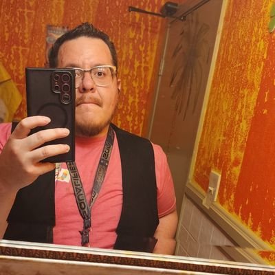 Apex Legends, Fortnite, WZ sometimes and variety @twitch @kickstreaming | Musician | Gamer | MTG Enthusiast | Scholar | Avid Book Nerd | Editor and Graphics