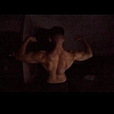 kujiero_'s profile picture. 1x Monopoly Winner 1x Fall Guys Winner | @TuxyR6