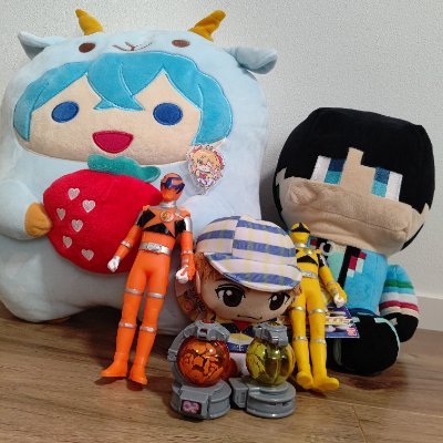 suuhallo's profile picture. メインはインスタグラムで更新してます。Xは始めたばかりです。好きなもの→艦これ、忍たま、仮面ライダー電王、キュウレンジャー、進撃、おそ松さん、うらみちお兄さんなど。インスタグラム→suuhallo
