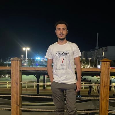 software engineer 👨‍💻
FCIS || MU lvl 4 
              
Traveling && Cars &&Swimming❤⚓🏊‍♂️