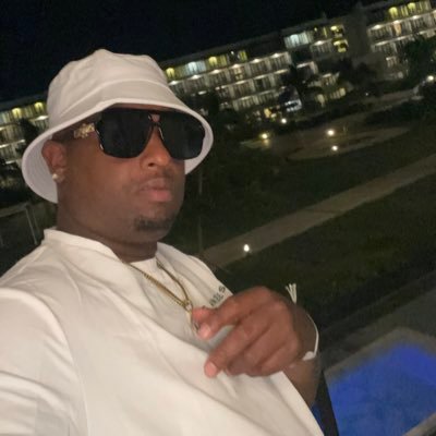 rellcease's profile picture. 