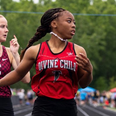 4x All American | 5x All State | 1x State Champion | 4x All Catholic | 100m: 11.89 | 200m: 24.81 | LJ: 17.11 | DCHS 27’ | GPA : 4.81 aubreywil12@outlook.com