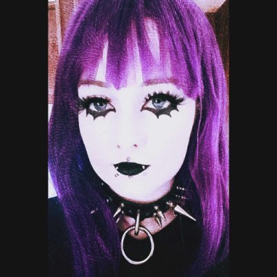26 • Christian • gothic/alt fashion • pc gamer • body mods enthusiast • sometimes photographer