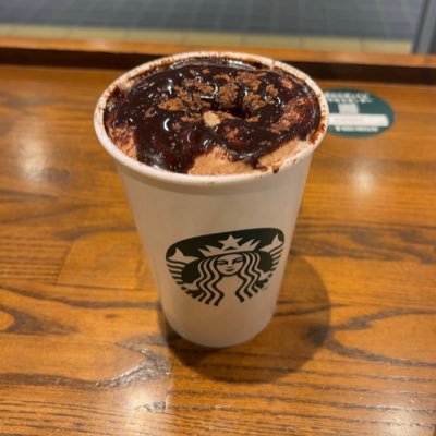 NiBgm8's profile picture. 進撃、リンホラ、サンホラメインの雑食ローラン/20歳🚹/無言フォロー失礼します(_ _)/タメ呼び大歓迎です！ 𝙉𝙚𝙭𝙩⇾？？