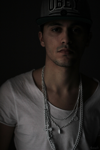 Newil_'s profile picture. Peace, Hope & Dreams.