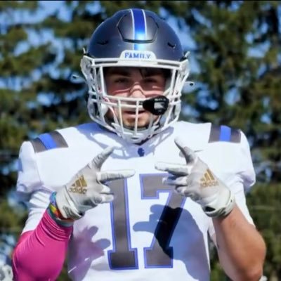 Always working for more🙏🏼 🥶🏈IC Blueboy🏈🥶 Slot Receiver/CB GPA: 3.5/E-Mail: nico371990@yahoo.com