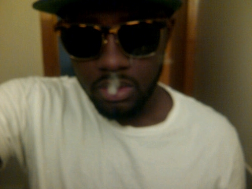 LOVEscumLIFE's profile picture. She calls me Y-O, da rest refer to me however. Only money makin ideas in my DM box. Don't use twitter for punanny #frontin #The919Group