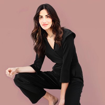 Lawyer & writer with a philosophy & wellness bent. Sharing insights in my newsletter for the mindful professional. ‘Shifting Focus’: Real growth, no BS.