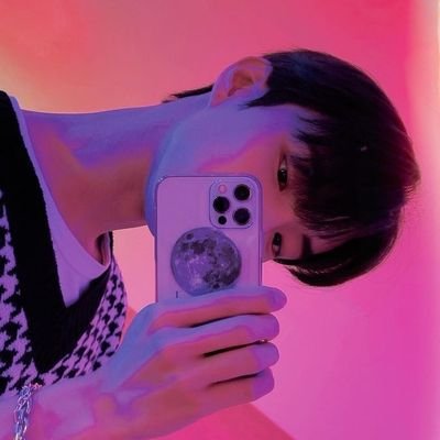 BLACKPINK
The Boyz 📢
-R- 🌹
deobi and blink
Number one 🩷