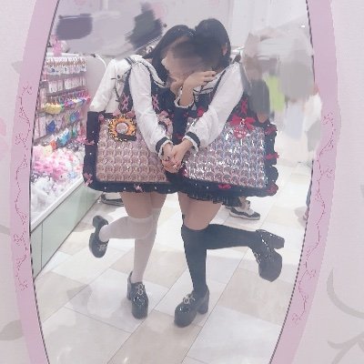 harUx_xUzZZ's profile picture. ▷◀︎✦:【@A_R_K_H_E】【@ARKHE_SAMA】

無言フォロー,呼びタメ,DM凸🙆🏻‍♀️
リトリン▶︎https://t.co/TKhunY6ytu