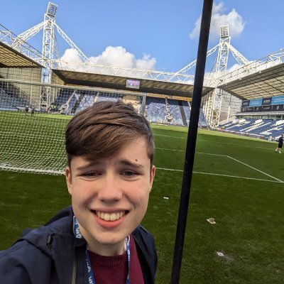 Sports Journalism student at UCLan ✍️ | Aspiring football writer | Reporter for @PNEFCAcademy | Writer for @BitterandBlue1 🩵