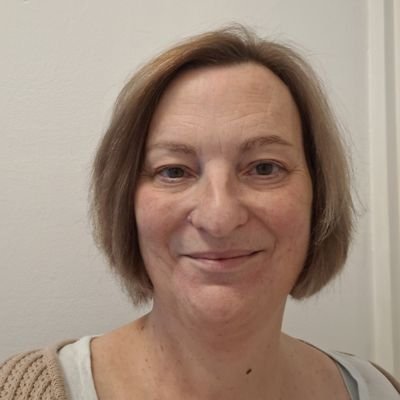 valou68's profile picture. Une femme du Cotentin !