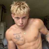 Slutty Dudes (@slutty_dudes) 's Twitter Profile