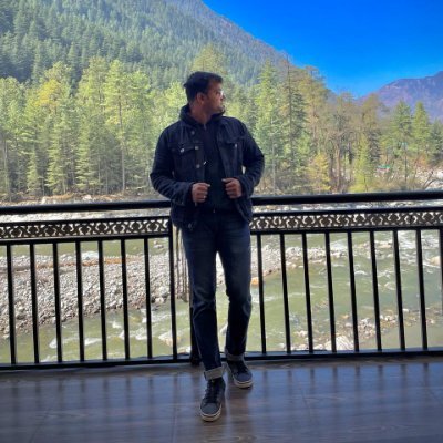 vicyvenkat's profile picture. Be so good, that they can't ignore you.
🏏⛹️👨🏽‍💻