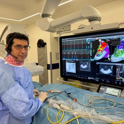 Cardiologo intervencionista . Electrofisiologia. Ex profesor Curso MIR Asturias.