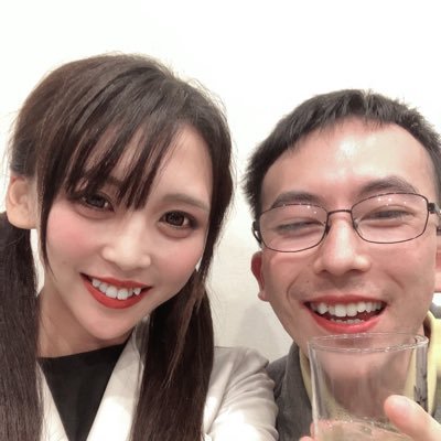 鈴川夏禾さん(@reinareina1206)ご本人からファン第1号と認定されています。主に応援している方は@ishidarisa_623 @Roa_Ezaki @yuuboo_hazuki11 @misa_nogi_ です。