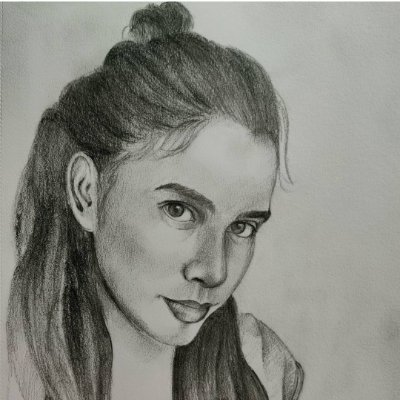 darsy_13's profile picture. Somewhere between adulting and parenting.