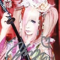 りり (@0tomoshibi) 's Twitter Profile