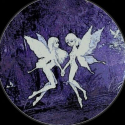 catch1ngflwrs_'s profile picture. i do art https://t.co/tzDWur6ISs