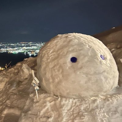 j4SbS3IyMHHkXZD's profile picture. 自由 愛旅行 生活穩定 願意多多嘗試