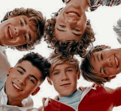 Breakdowns por 1d casi a diario, lo siento
Choose love every single day ♀◟̽◞̽