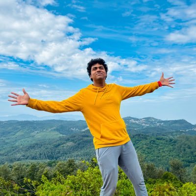 Abhisake23's profile picture. BE YOURSELF✌🏻