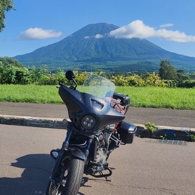 自己を見直しつつ #大盛家のごはん #大盛家の外めし でごはんのせたり、 #大盛のバイク記録 でフォルツァMF13&レブル1100Tであちこち回る毎日のアラフィフオタク。