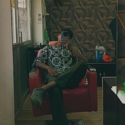 sx4meer_27's profile picture. writer... I write poetry because many important things are hidd 
 
photographer I like to collect memories .
  
Accept the reality: Everything is temporary.