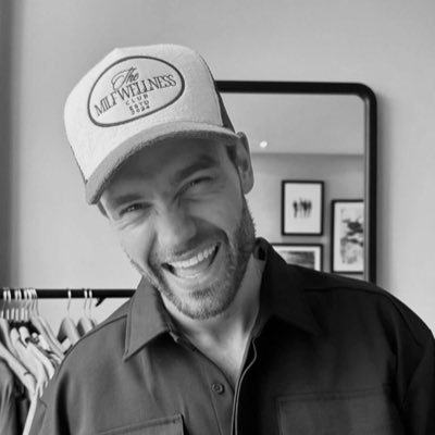 _onlyliam's profile picture. for every question « why », you were my « because »