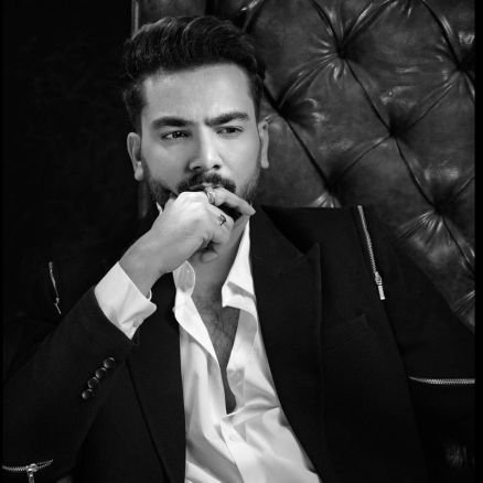 elvishraosahab2's profile picture. हिन्दू🚩